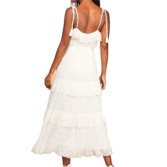NEW Lulus Size M Easily Adored Burnout Floral Tiered Midi Dress White Ruffle - Picture 4 of 16